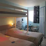 Logis 2* Пуатье