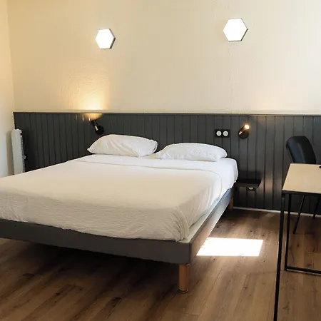 Logis Hotel 2*