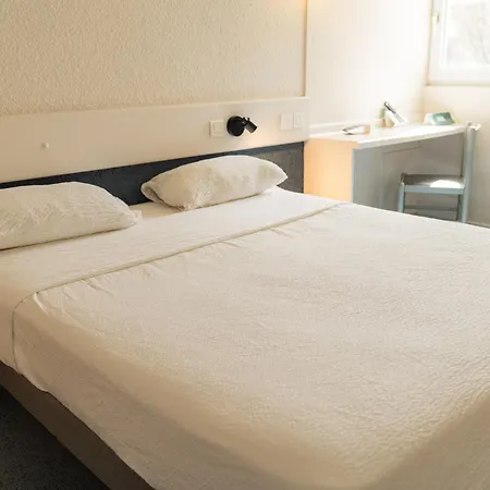 Hotel Logis Poitiers