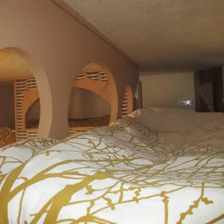 Hotel Contact