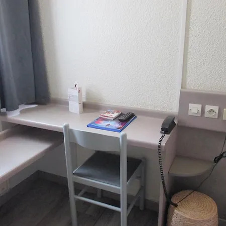 Contact Hotel
