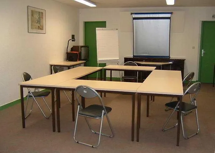 Hotel Contact Poitiers